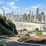 Lindo Apartamento Quadra Mar - Garagem Privada